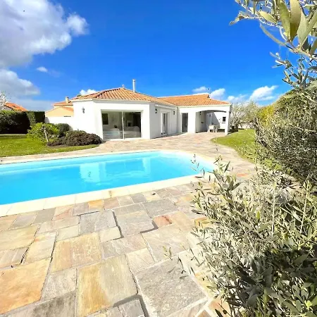 Les Terrasses Des Lavandieres & Pool 12 People